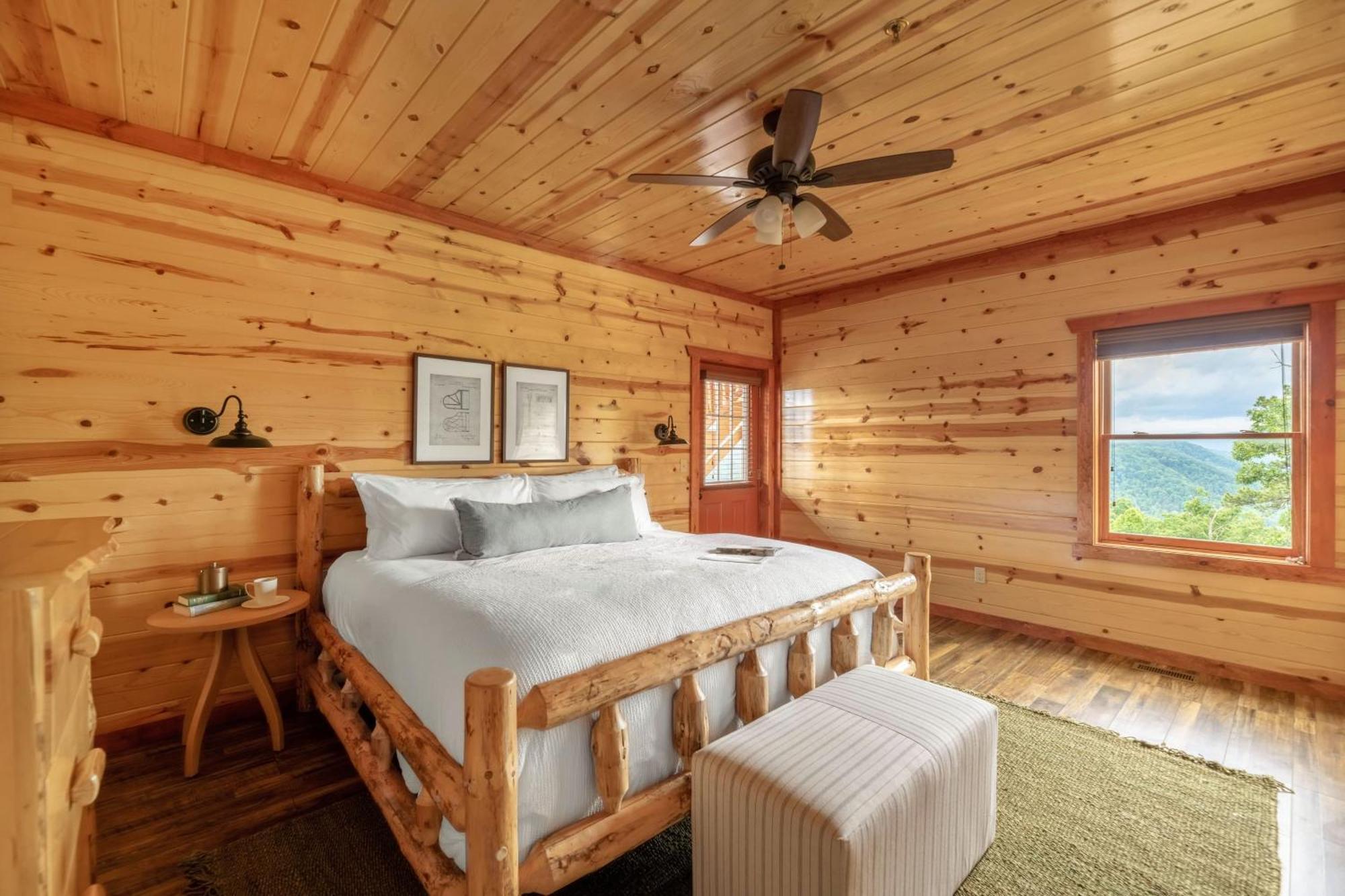 Sugarland By Avantstay Sleeps 28 Home Theatre Two Hot Tubs Indoor Pool Incredible Views Пиджен Фордж Екстериор снимка