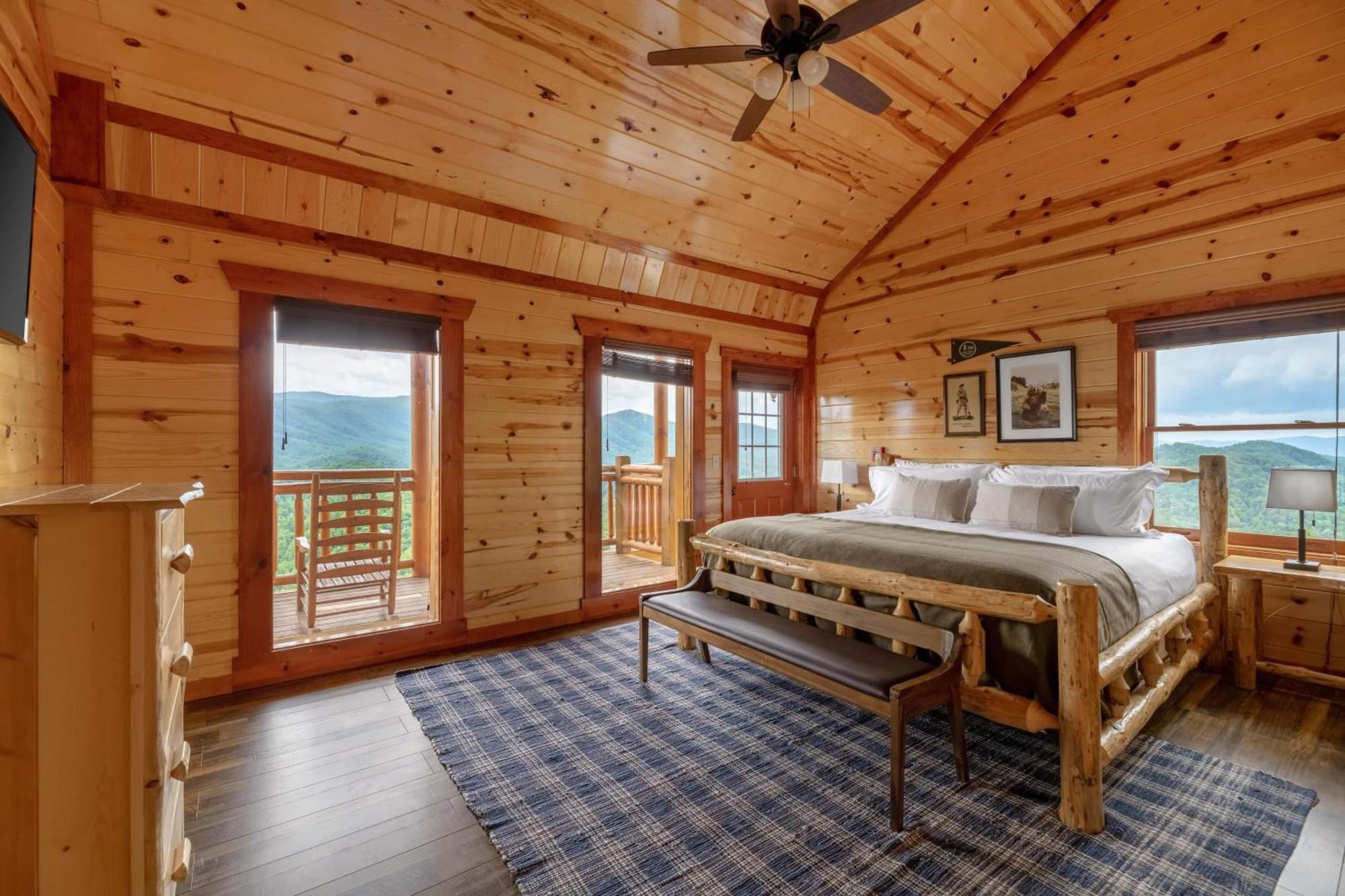 Sugarland By Avantstay Sleeps 28 Home Theatre Two Hot Tubs Indoor Pool Incredible Views Пиджен Фордж Екстериор снимка
