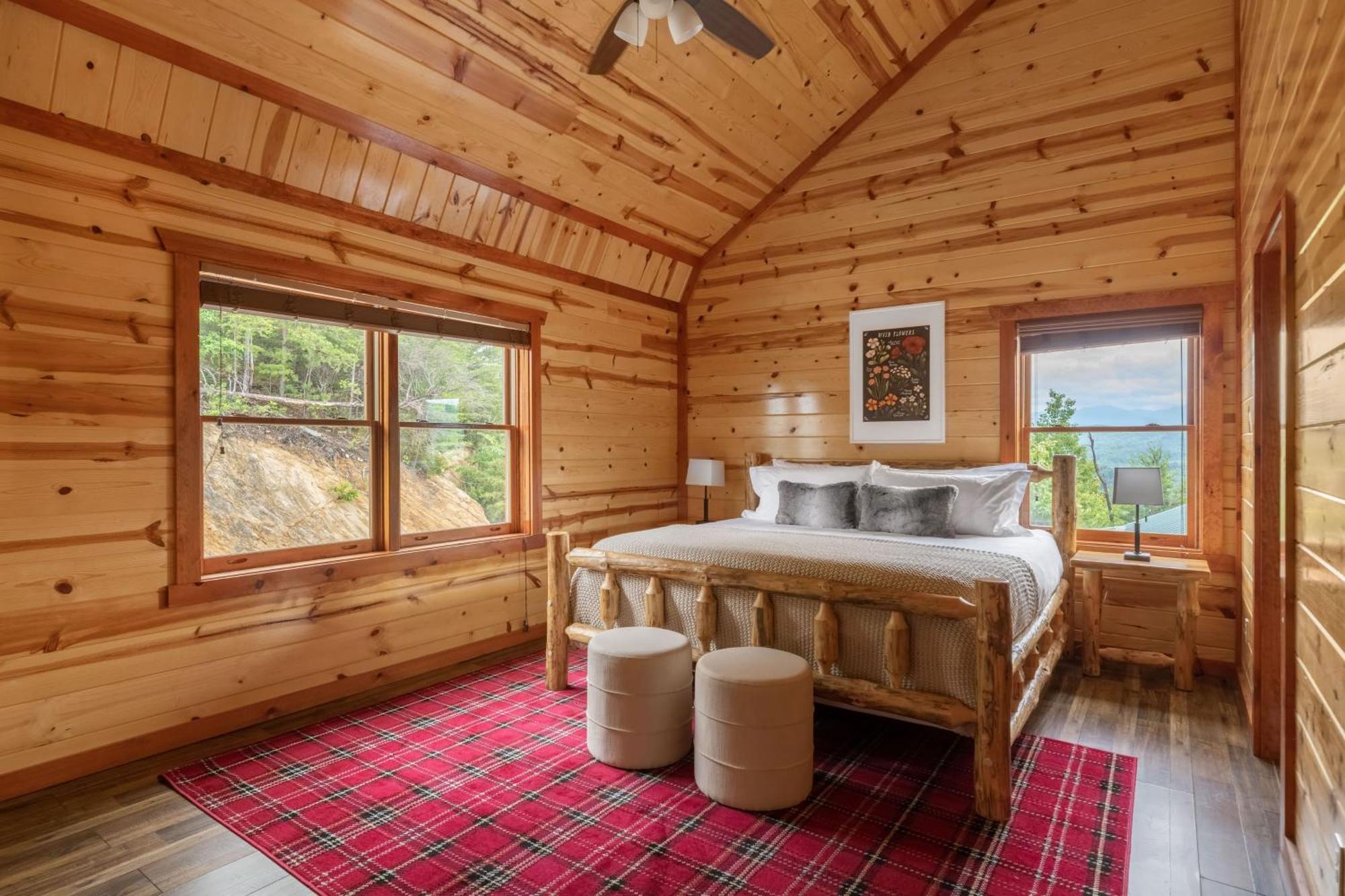 Sugarland By Avantstay Sleeps 28 Home Theatre Two Hot Tubs Indoor Pool Incredible Views Пиджен Фордж Екстериор снимка