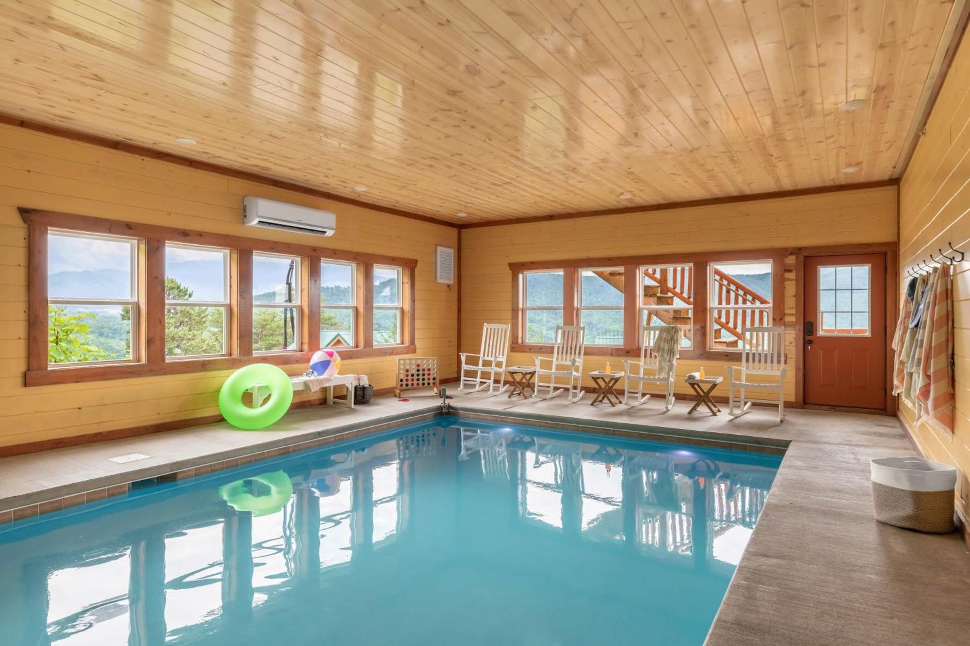 Sugarland By Avantstay Sleeps 28 Home Theatre Two Hot Tubs Indoor Pool Incredible Views Пиджен Фордж Екстериор снимка